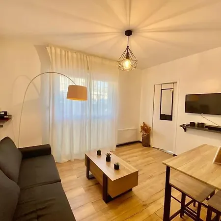 Clos Pasteur Modern For 4 People * Poitiers