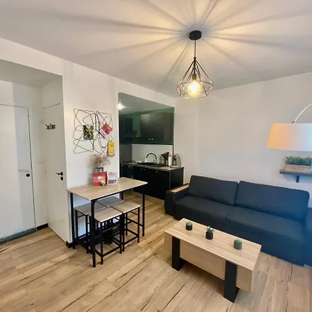 Apartman Clos Pasteur Modern For 4 People Poitiers