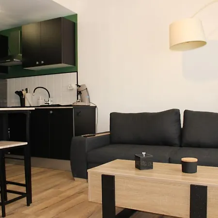 Clos Pasteur Modern For 4 People Apartman *